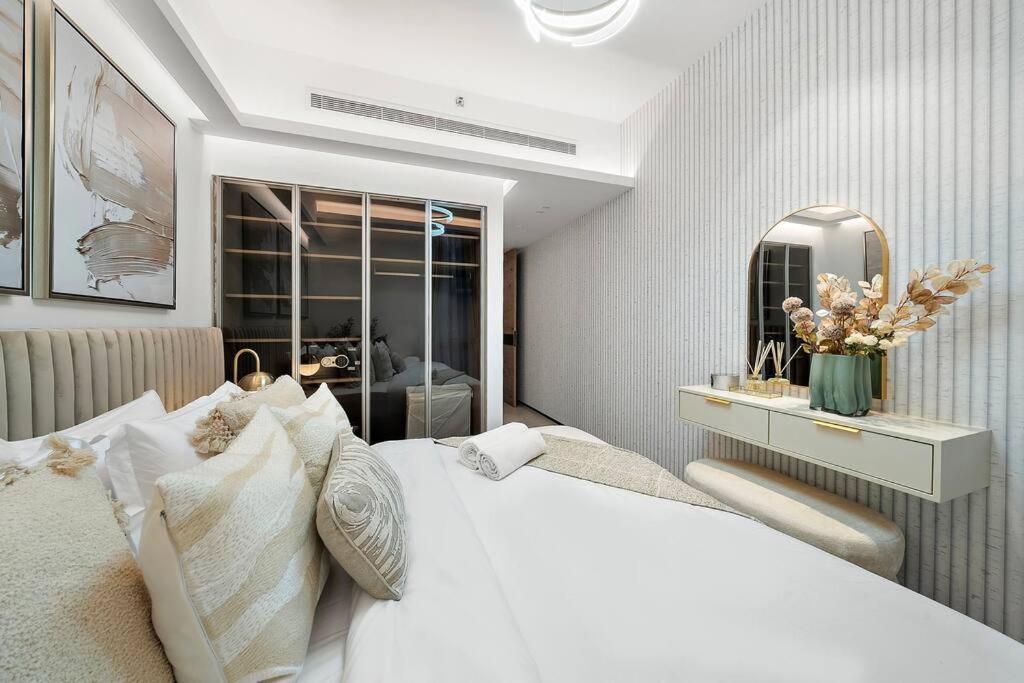 Apartment First Class 3br Lively Sanctuary *