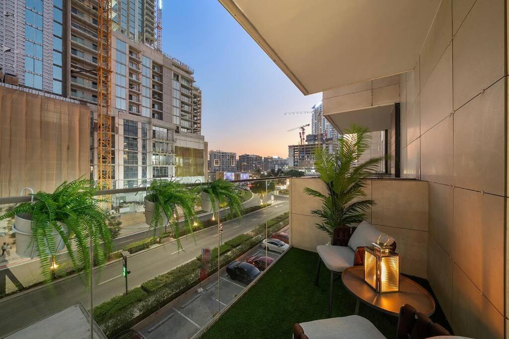 Apartment First Class 3br Lively Sanctuary Dubai