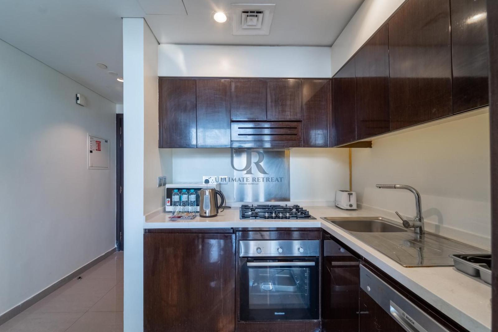 Luxe 1-bedroom Business Bay Walk To Mall Apartment