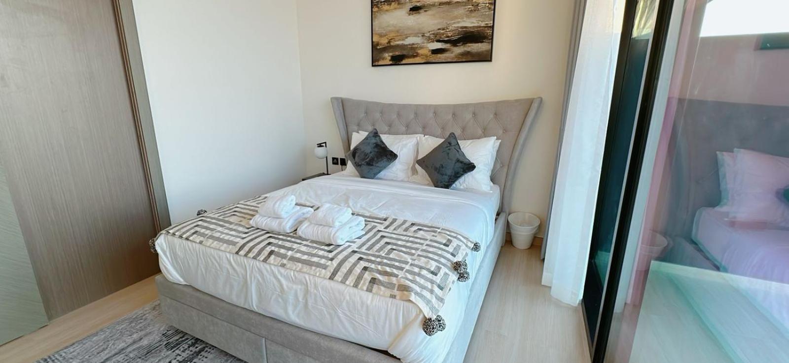 Modern 1br In Jvc With Pool & Gym Apartment Dubai