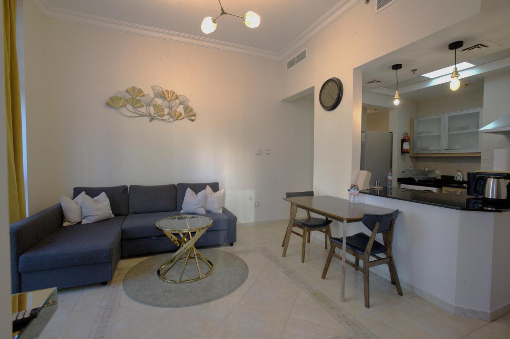 Apartment Your In Marina, One Bedroom