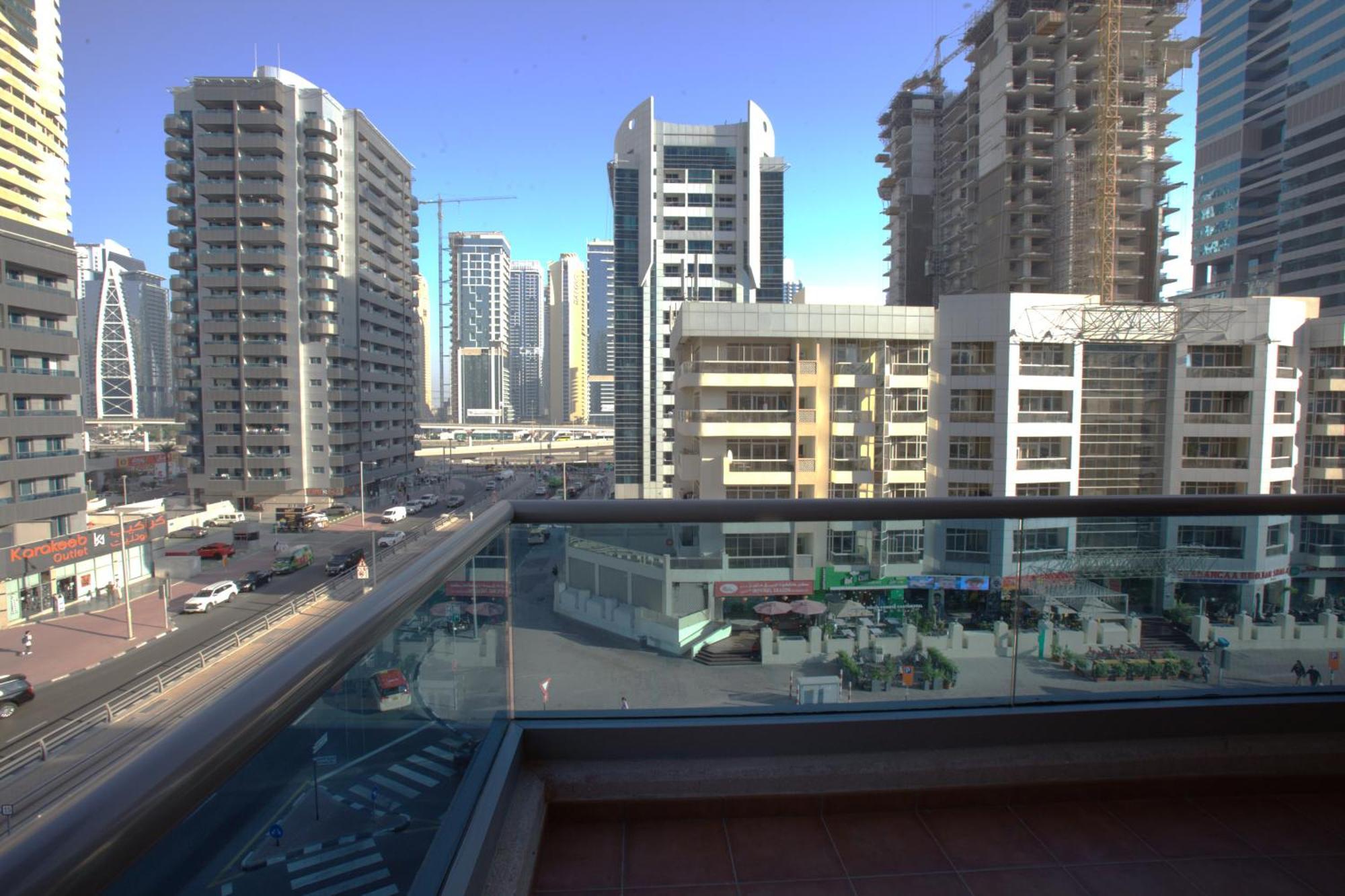 Your In Marina, One Bedroom Apartment Dubai