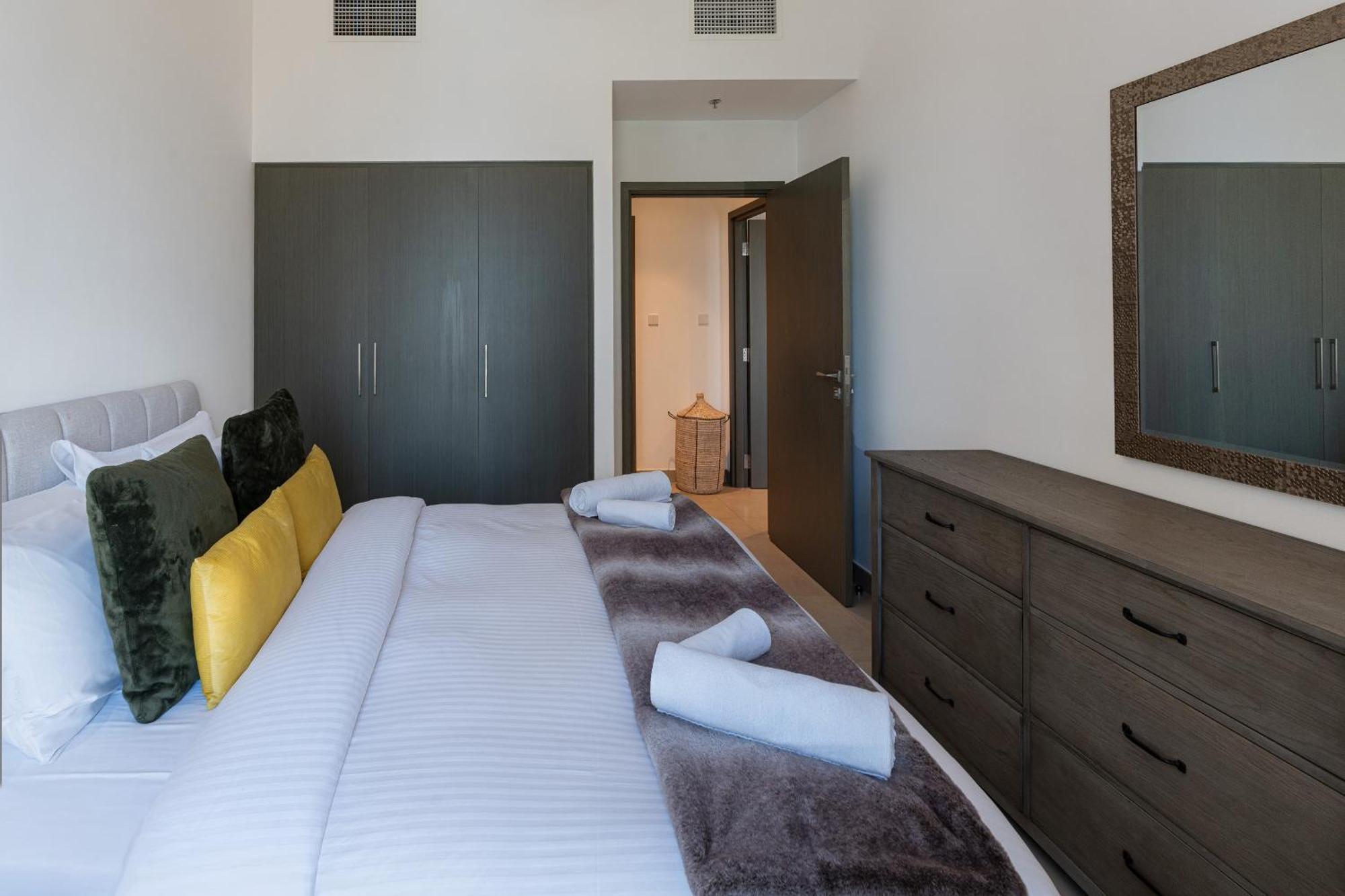 Apartment Creek Horizon Tower 1 - 2br - Allsopp & Allsopp
