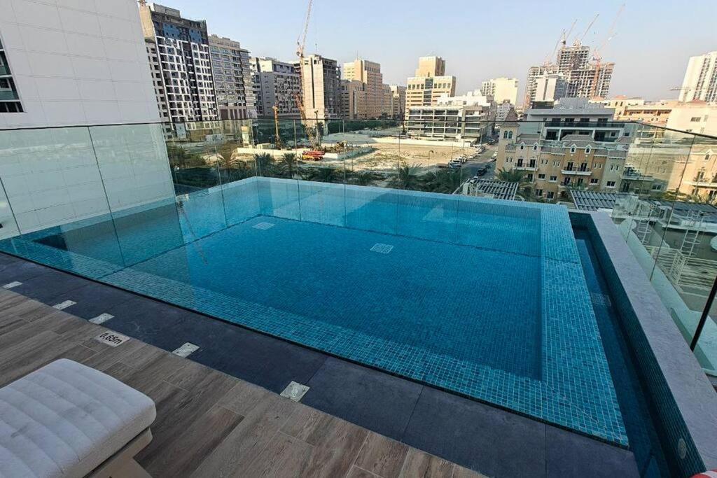 Apartment Trendy Loft In Oxford Terrace Jvc