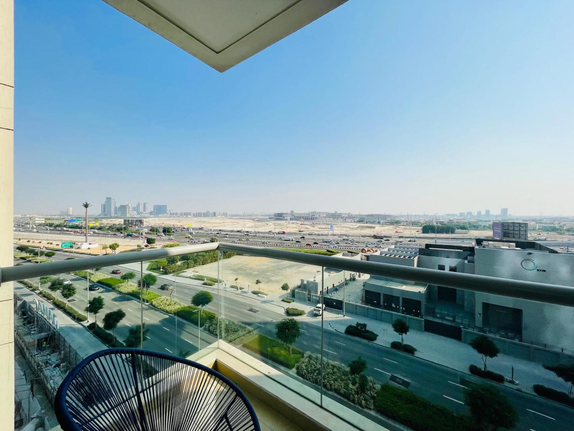 Apartment Stylish Fairview In Business Bay Canal View Marasi Drive *