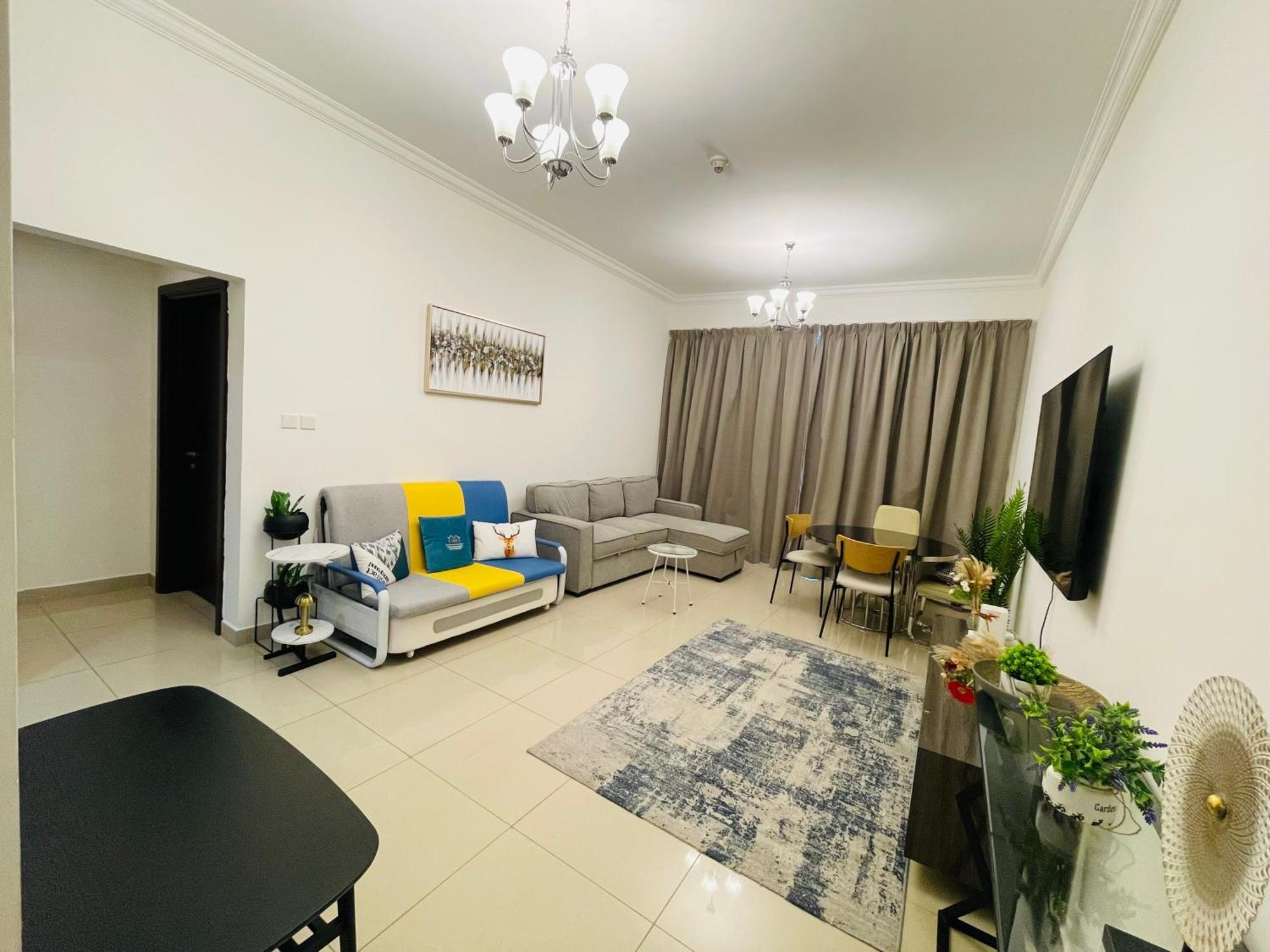 Stylish Fairview In Business Bay Canal View Marasi Drive