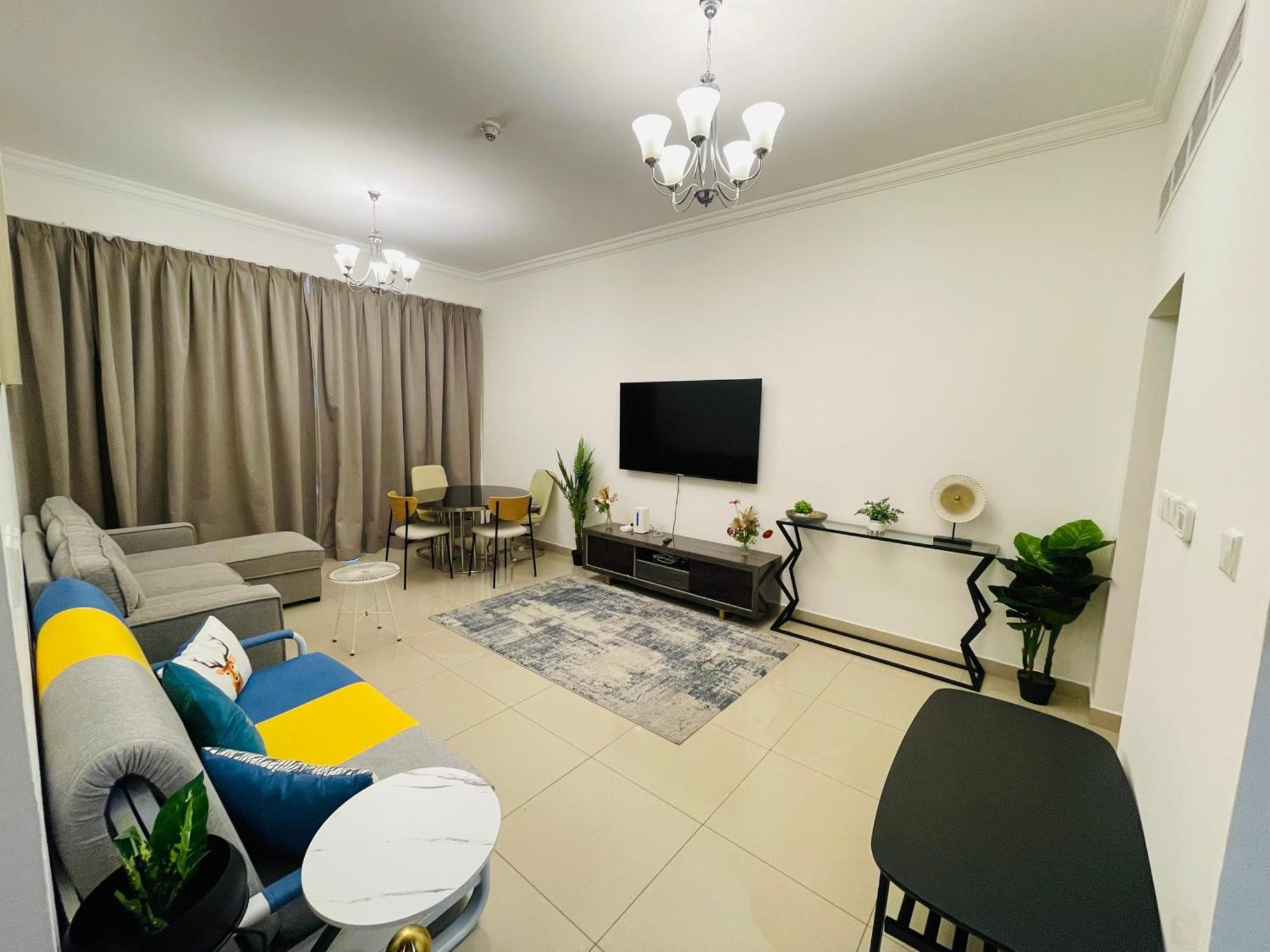 Apartment Stylish Fairview In Business Bay Canal View Marasi Drive *