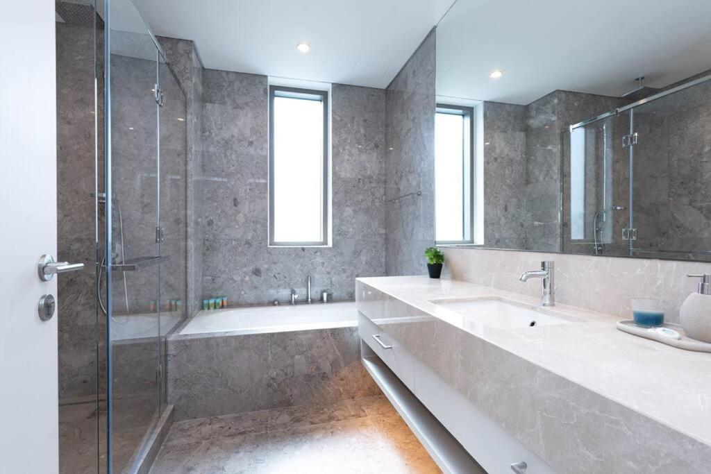 Hills - Modern 5 Bedroom Expansive By Tlre Homes * Dubai