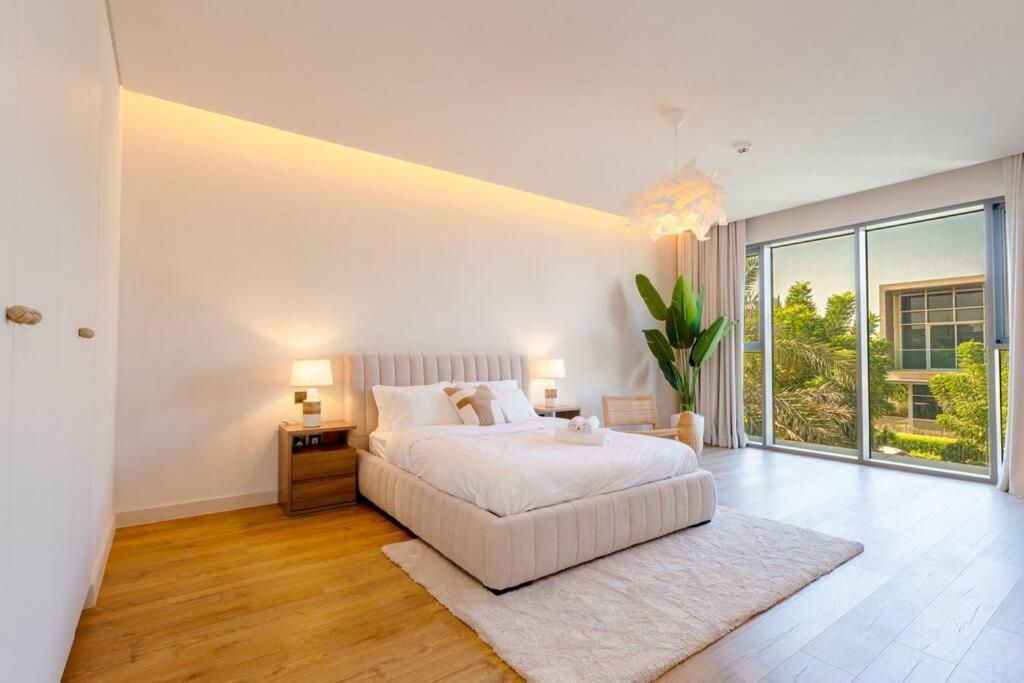 Hills - Modern 5 Bedroom Expansive By Tlre Homes Apartment *
