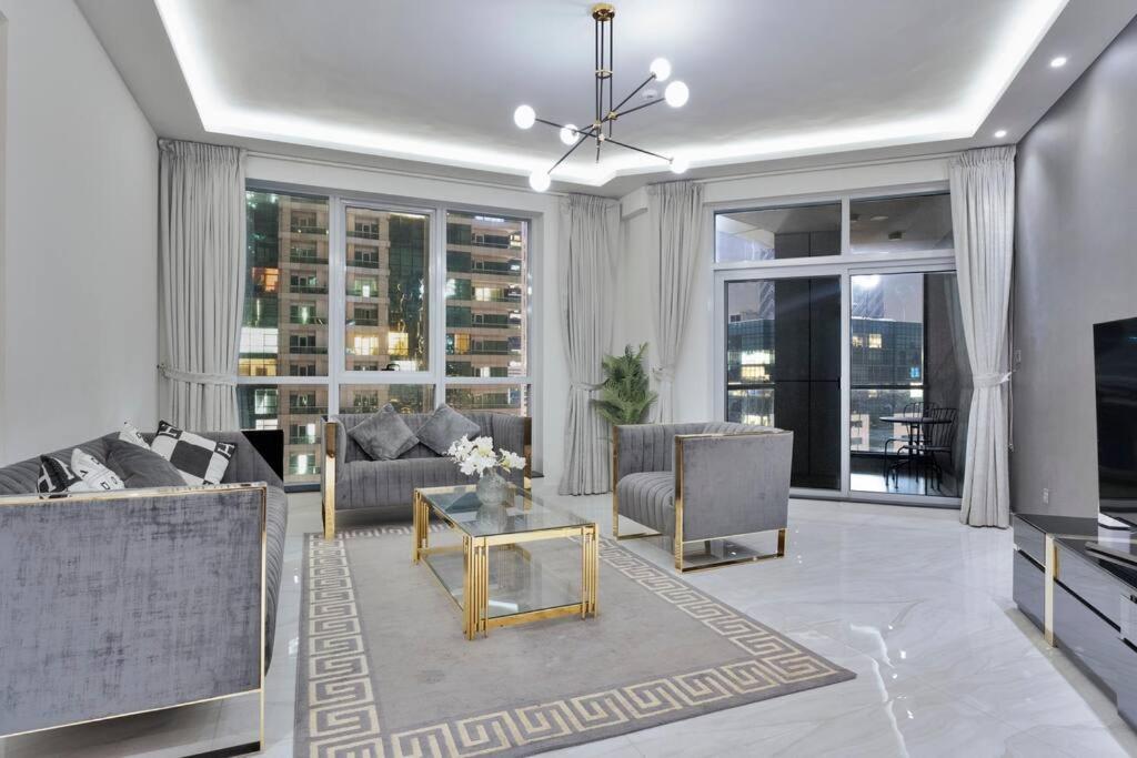 Apartment First Class 2br Torch Luxury Haven
