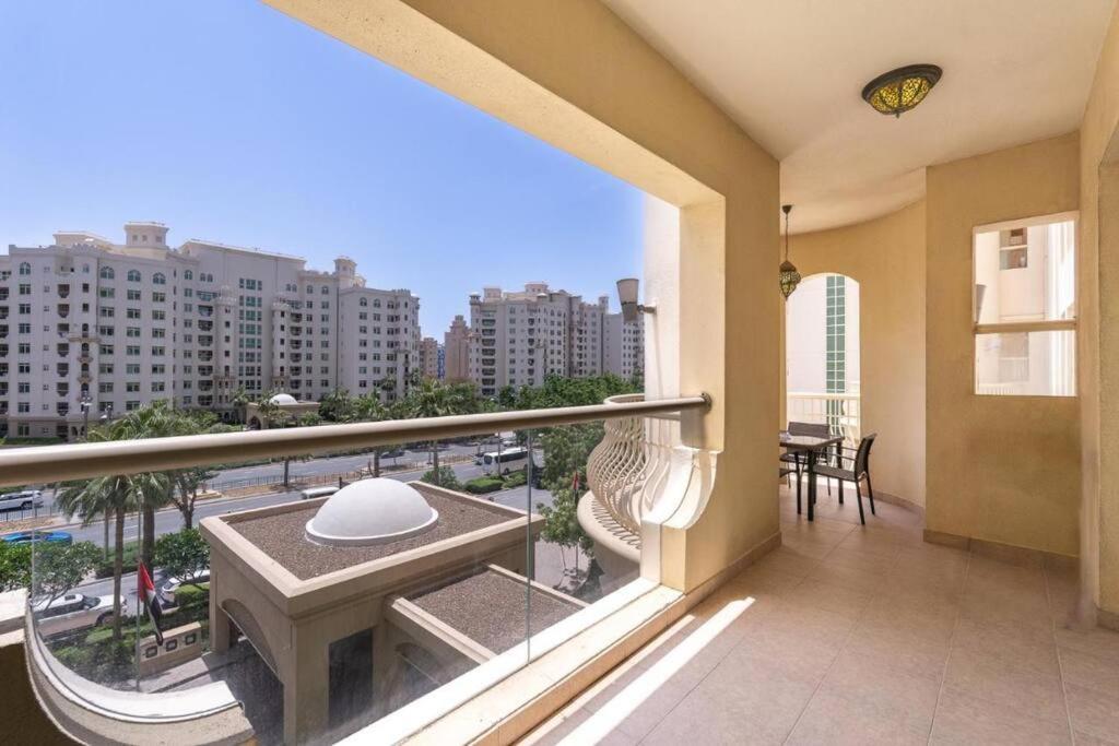 First Class 2br Cozy Beachfront Escape Apartment Dubai