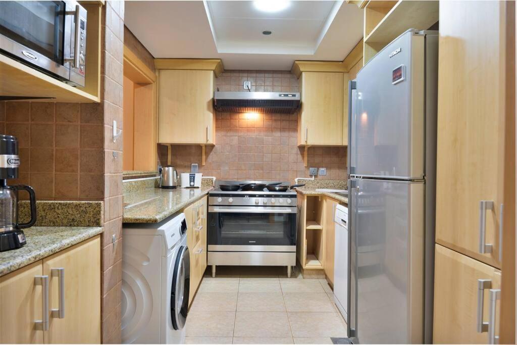 First Class 2br Cozy Beachfront Escape Apartment