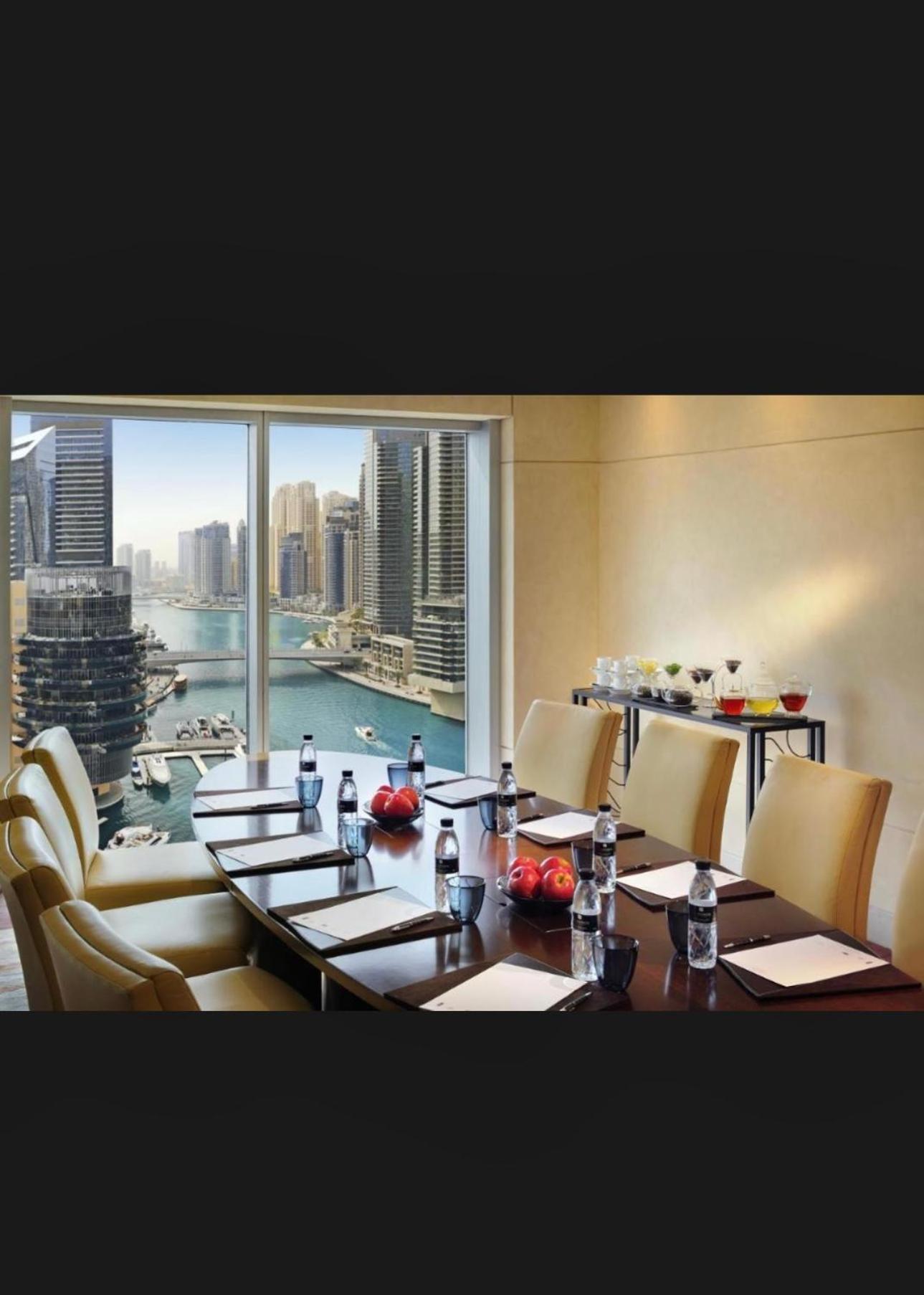 Address Marina Mall Suites - Full Marina Views, Balcony, Kitchen & Parking Apartment Dubai