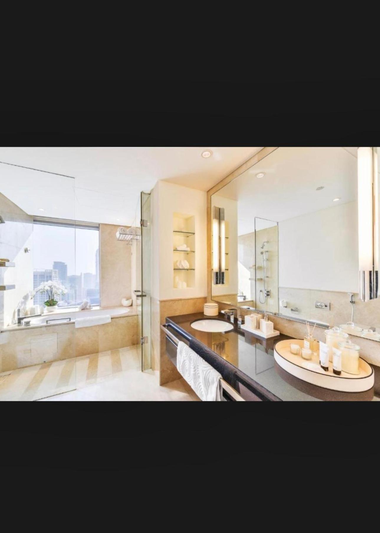 Address Marina Mall Suites - Full Marina Views, Balcony, Kitchen & Parking Apartment *