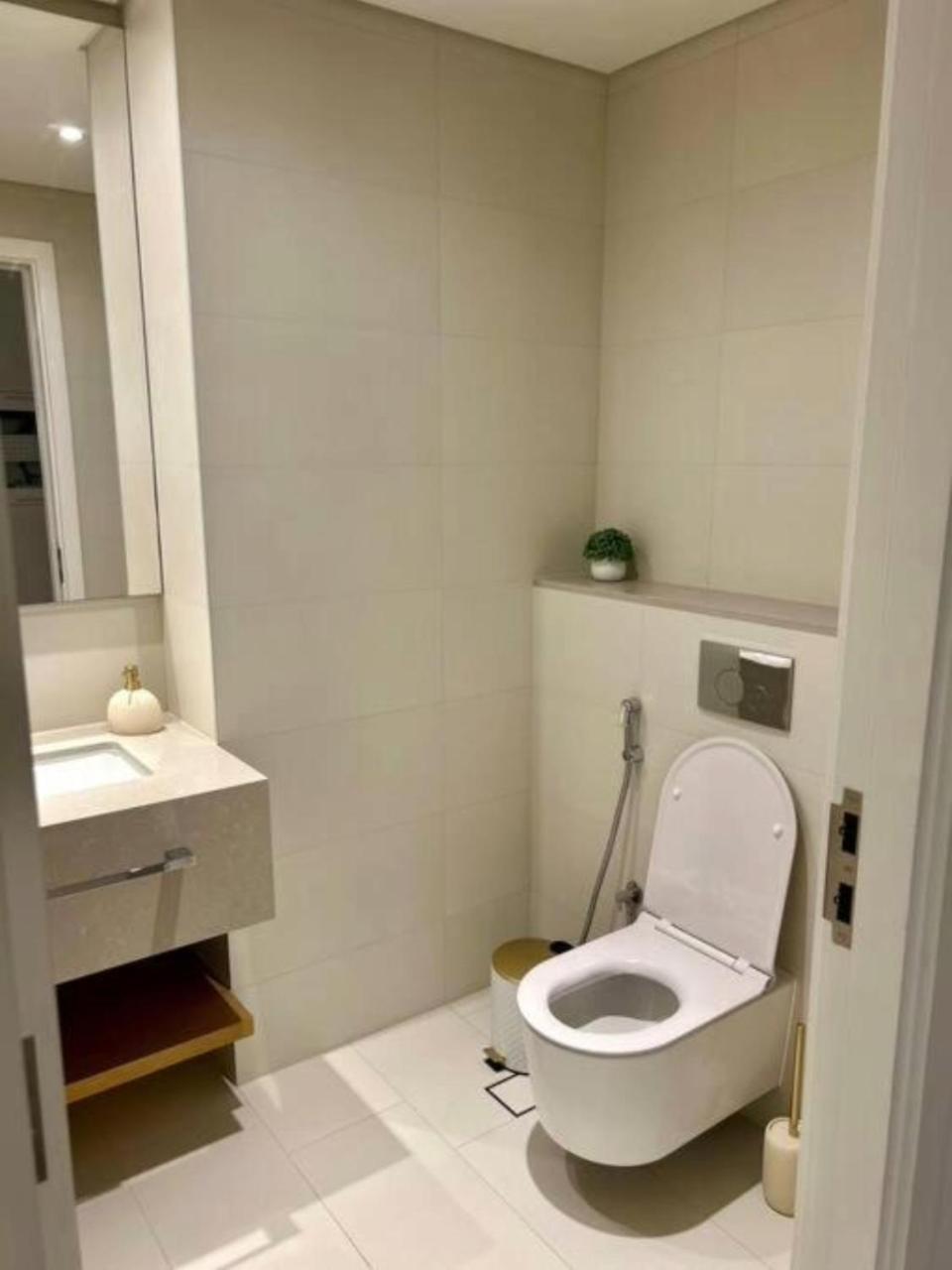 La Vie - 2 Bedroom Beachfront Full Sea View In Jbr Dubai