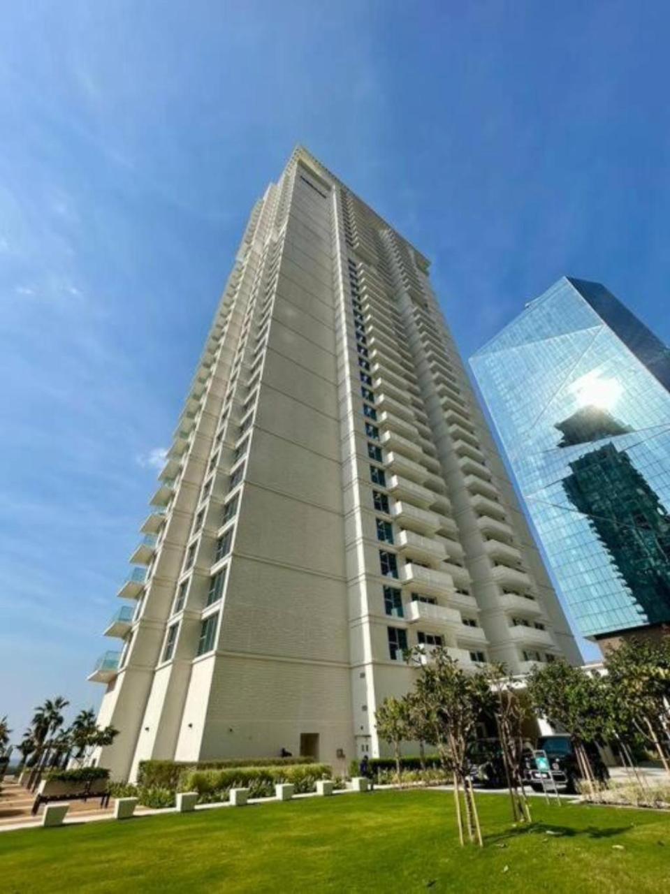 La Vie - 2 Bedroom Beachfront Full Sea View In Jbr Dubai