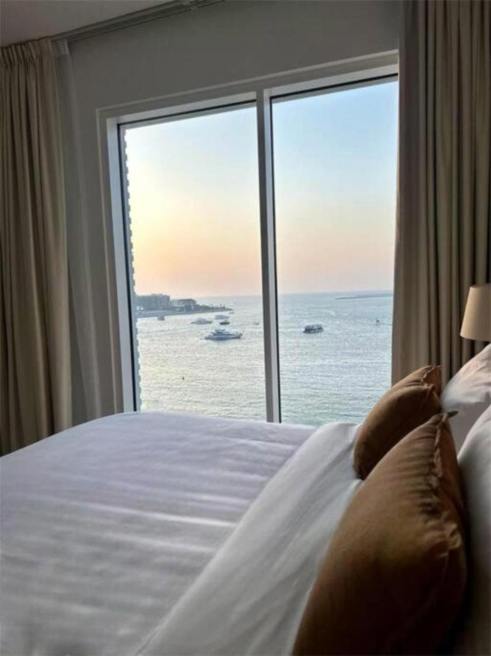 La Vie - 2 Bedroom Beachfront Full Sea View In Jbr Apartment