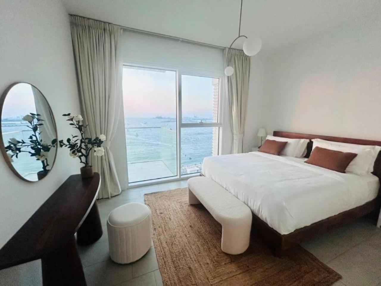 Apartment La Vie - 2 Bedroom Beachfront Full Sea View In Jbr
