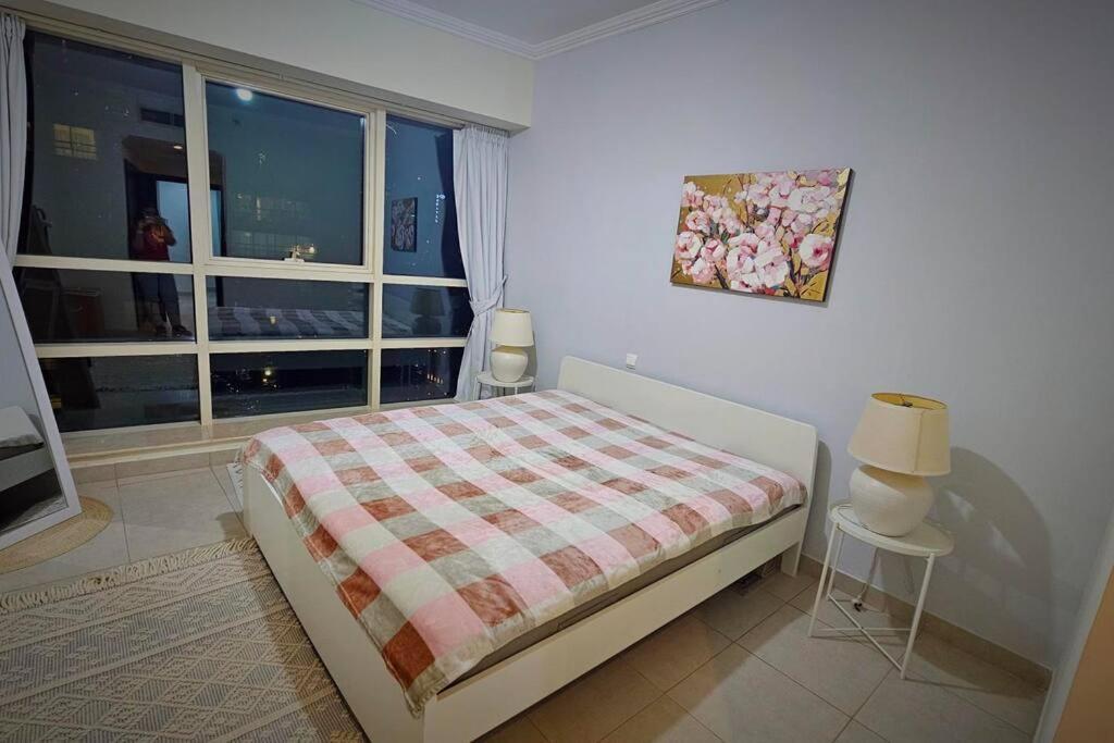 Marina View 1-bedroom * Dubai