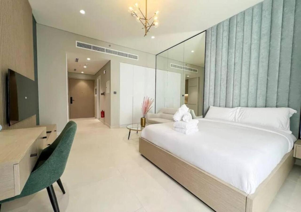 New Luxury Near Marina-4min Walk From Metro *