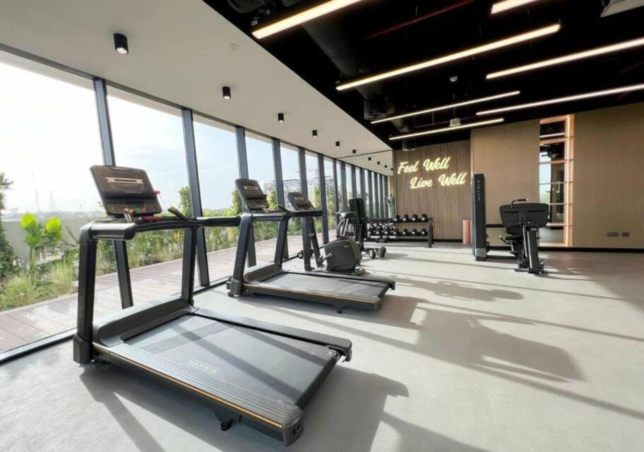New Luxury Near Marina-4min Walk From Metro Apartment *