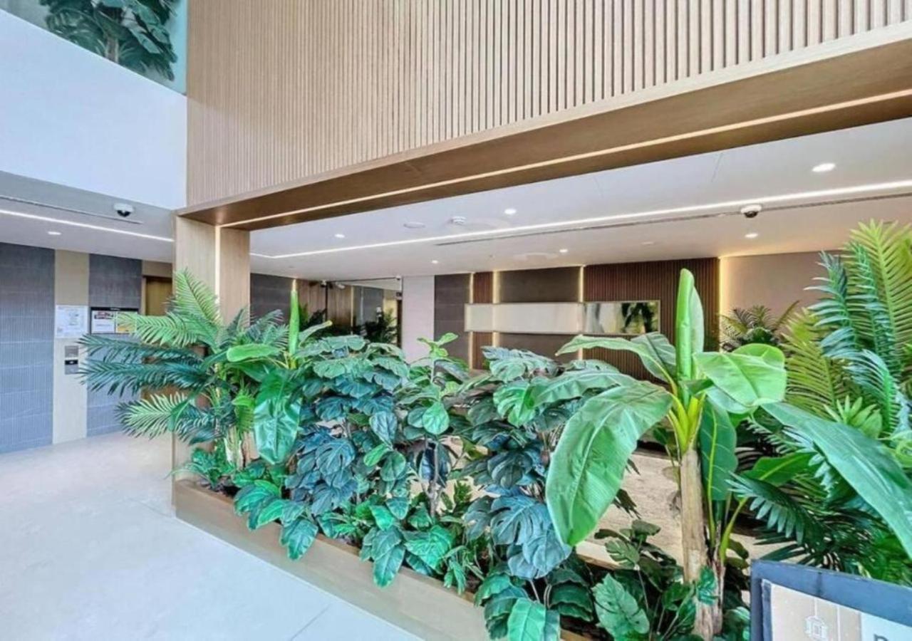 Apartment New Luxury Near Marina-4min Walk From Metro