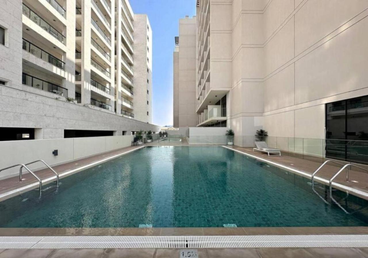 Apartment New Luxury Near Marina-4min Walk From Metro