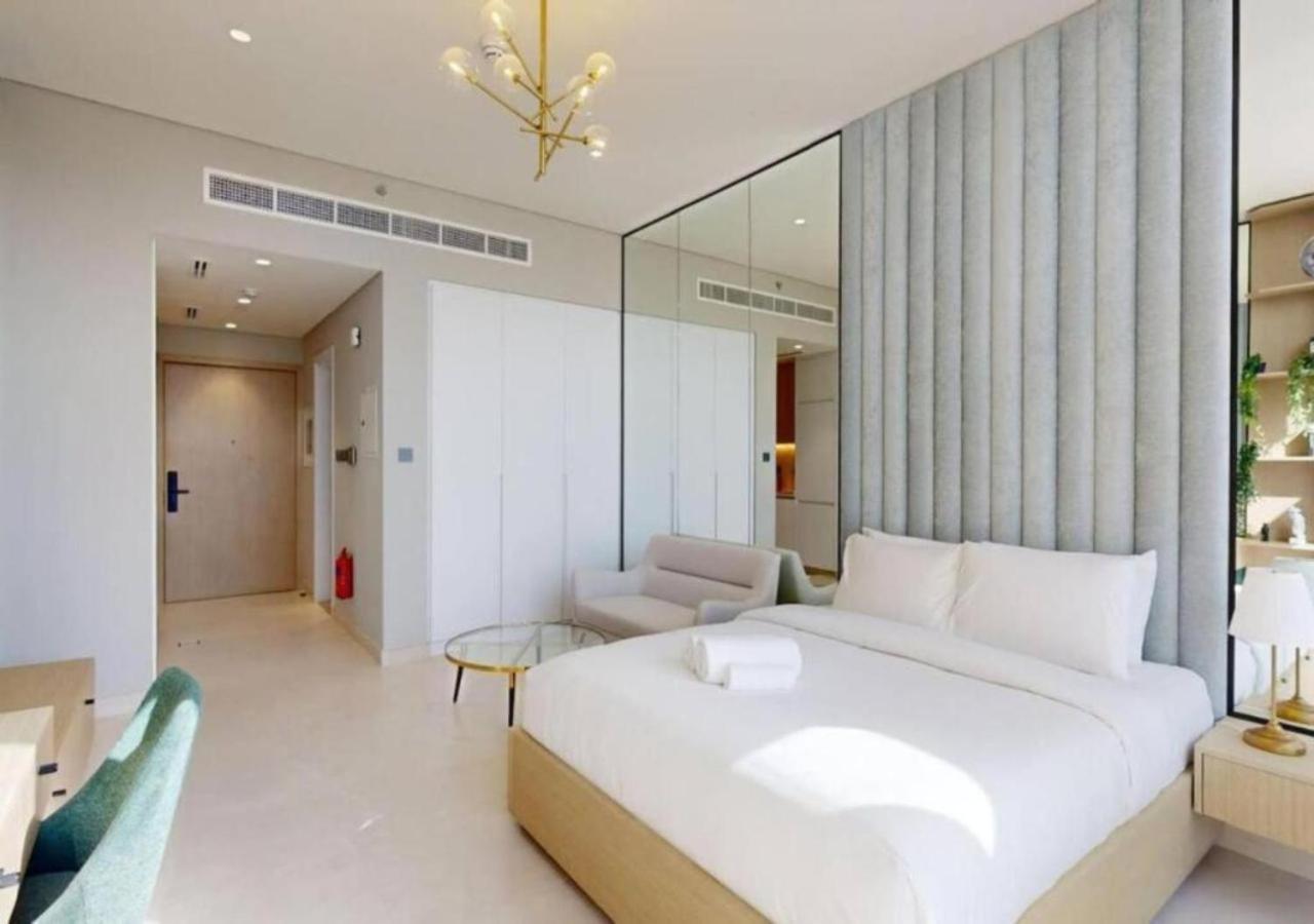 Apartment New Luxury Near Marina-4min Walk From Metro *