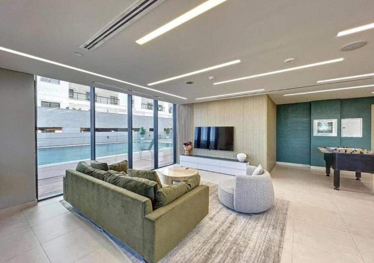 New Luxury Near Marina-4min Walk From Metro *