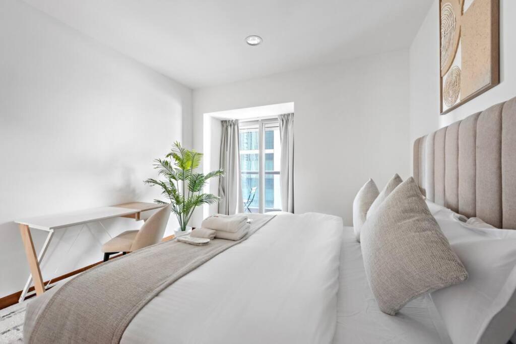 Apartment Cozy 1-bedroom In Princess Tower Dubai