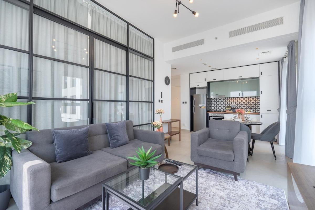 Prestigious 2-bedroom Near To Golf Club At Collective Tower In Hills