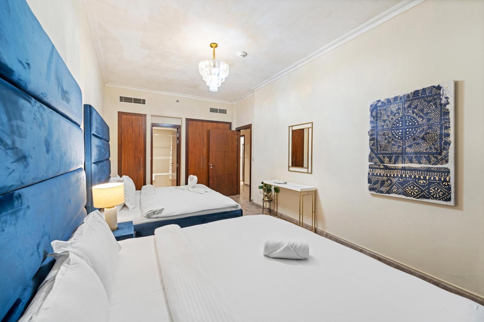 First Class 2br With Full Skyline & Sea View Apartment Dubai