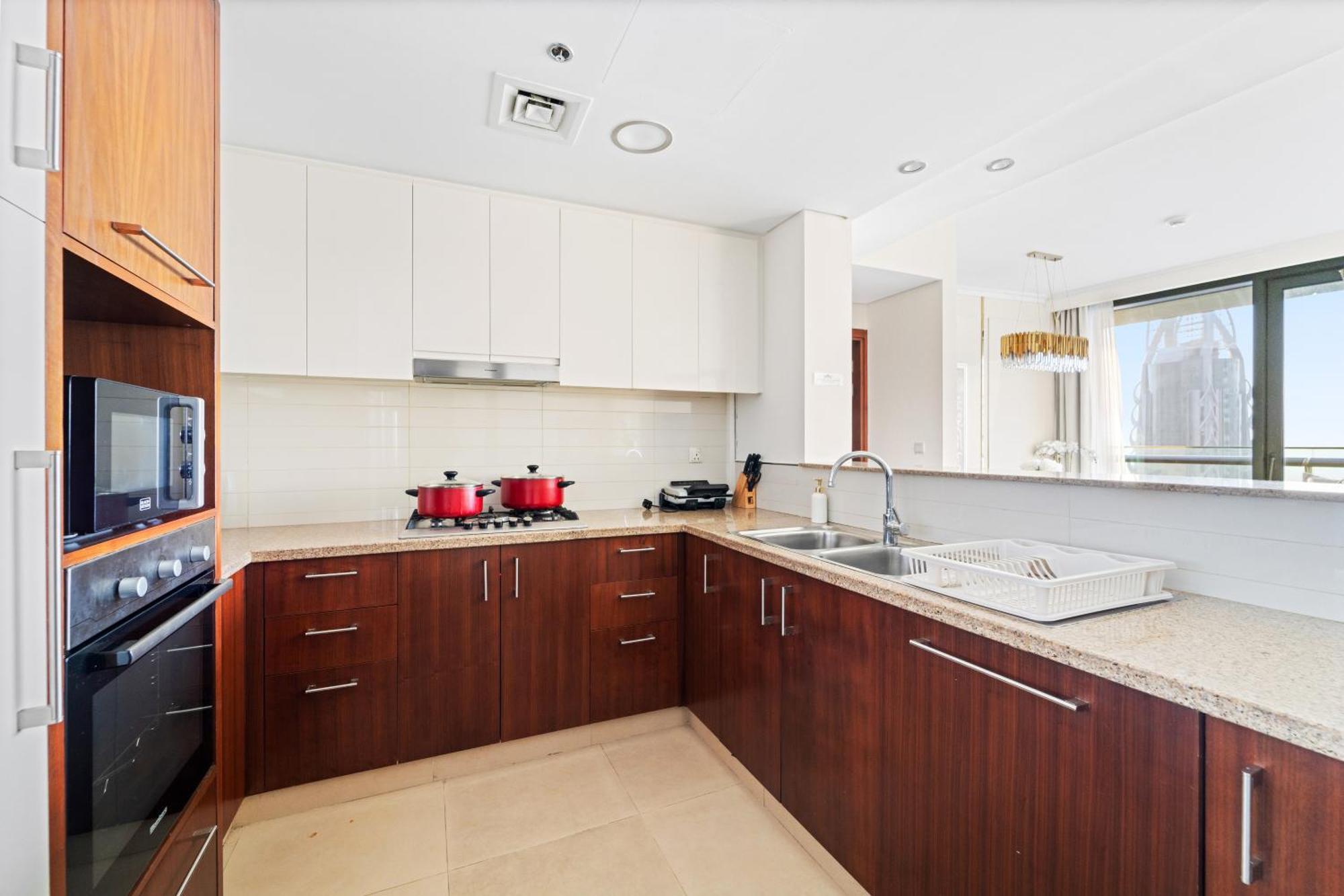 Apartment First Class 2br With Full Skyline & Sea View Dubai
