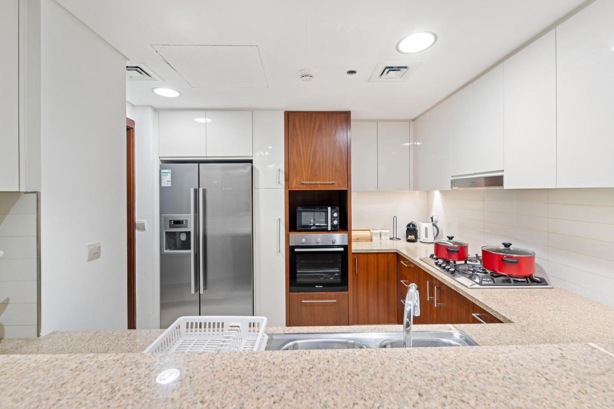 Apartment First Class 2br With Full Skyline & Sea View Dubai