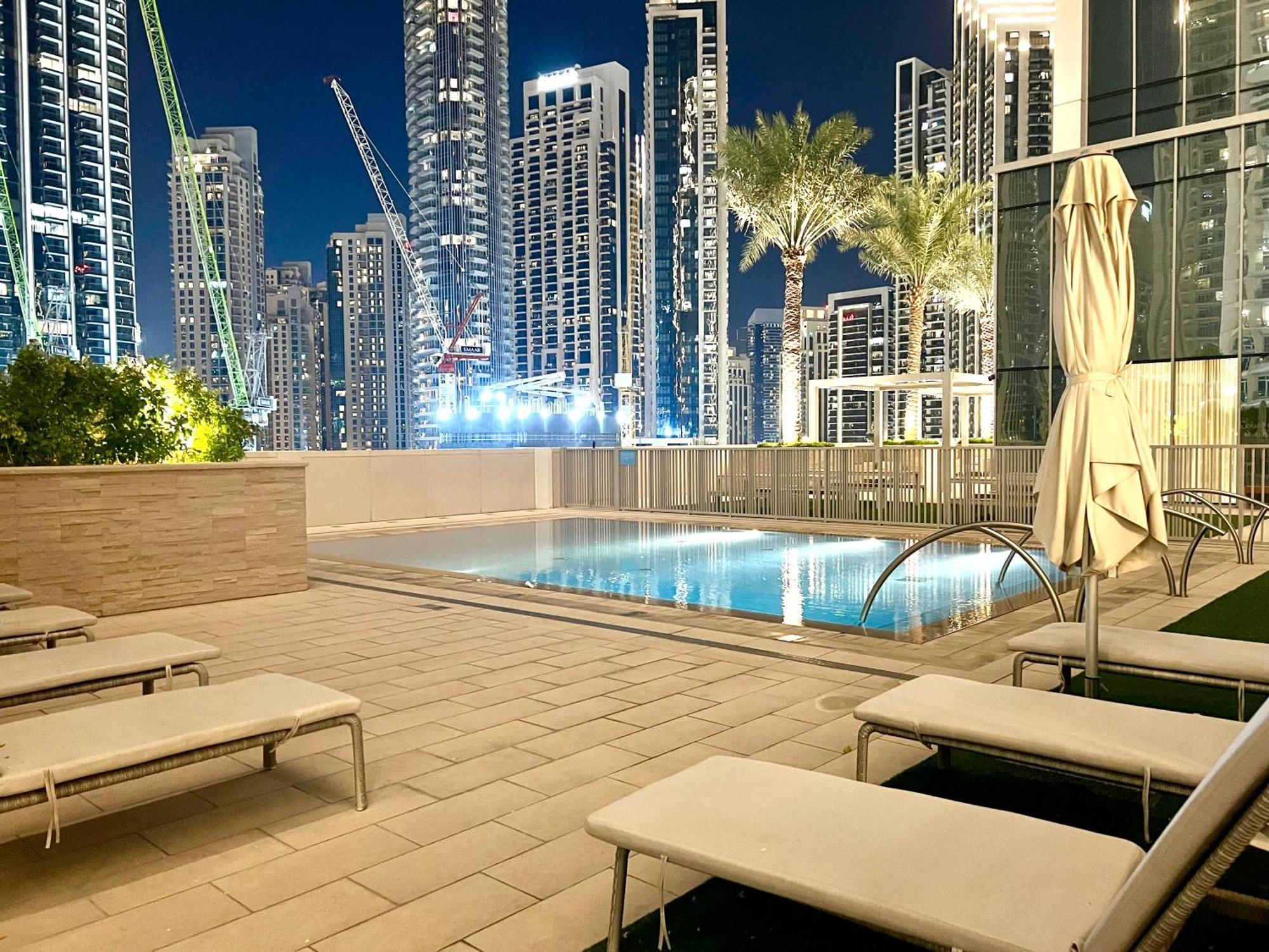 Downtown Luxury - Open Views Of The & The Sea - Walking Distance To Mall Apartment Dubai