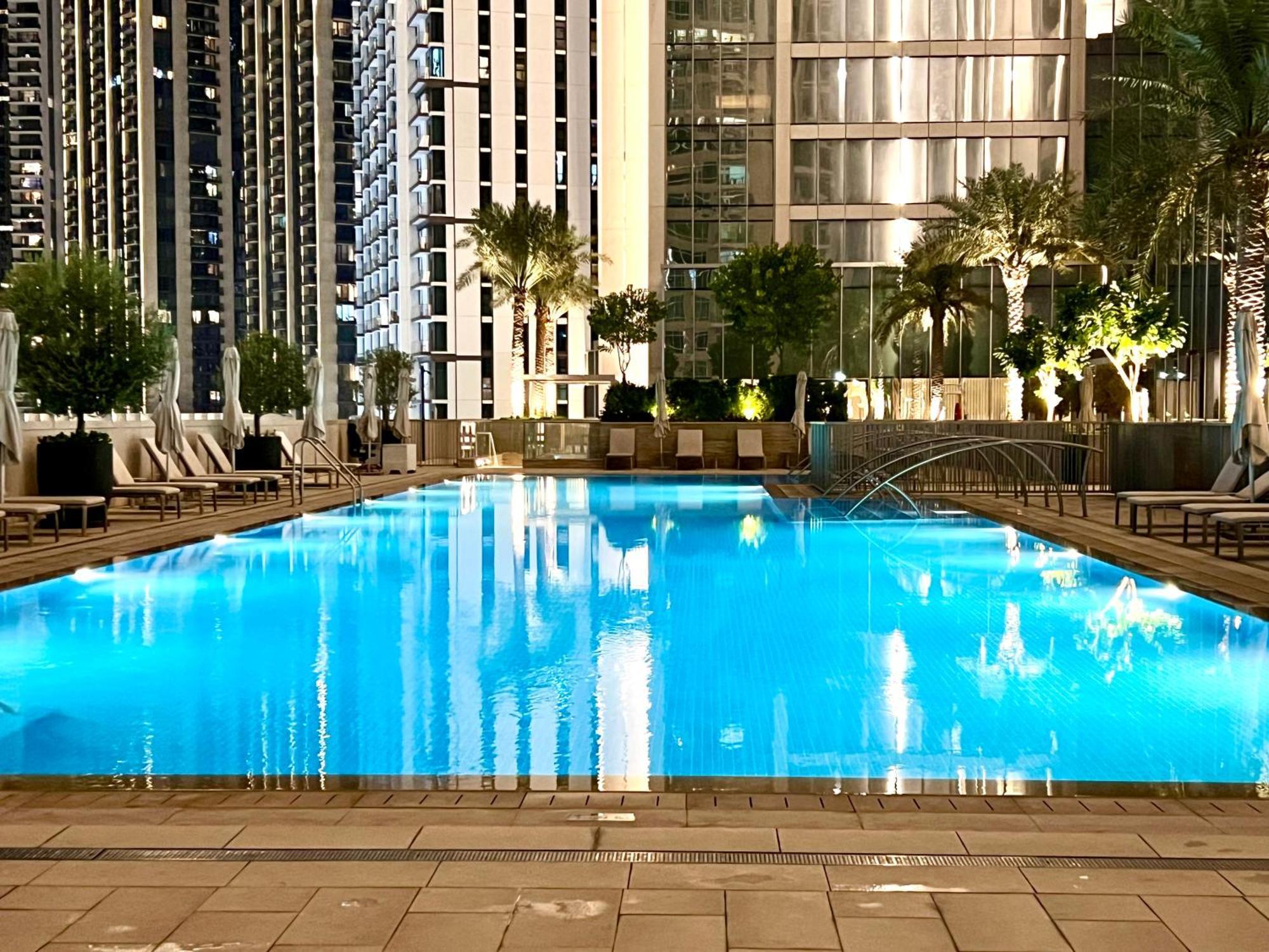 Downtown Luxury - Open Views Of The & The Sea - Walking Distance To Mall Apartment Dubai
