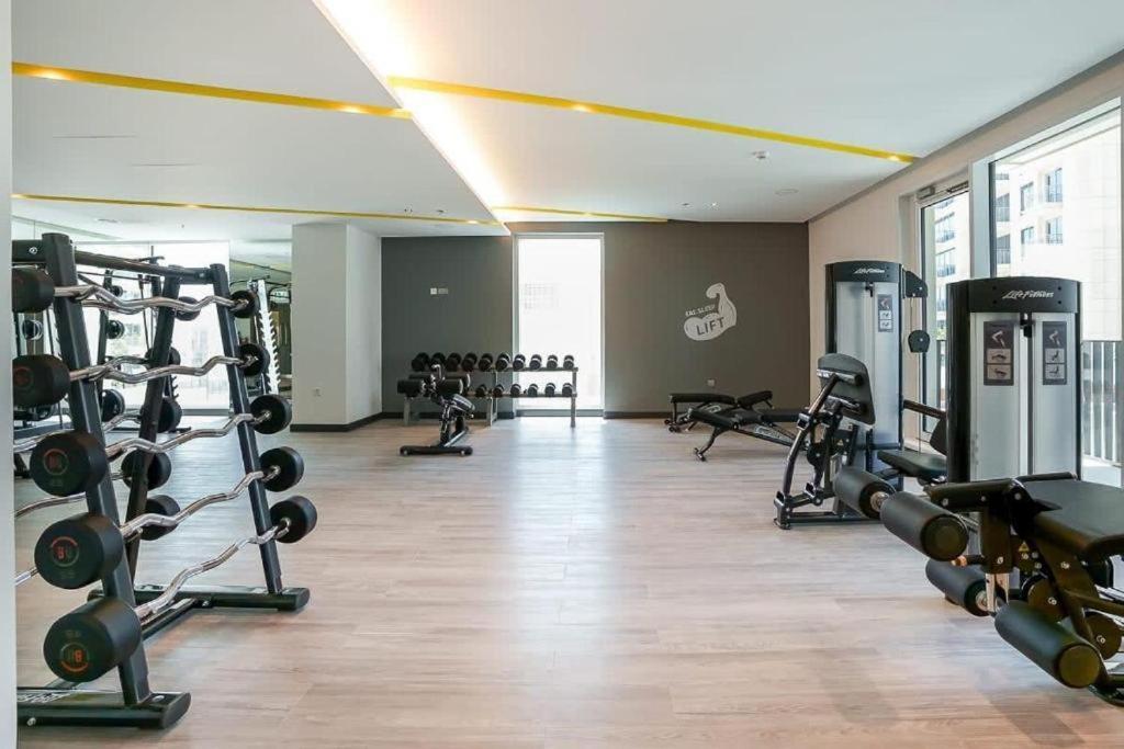 Creek 1-bedroom Apartment Dubai