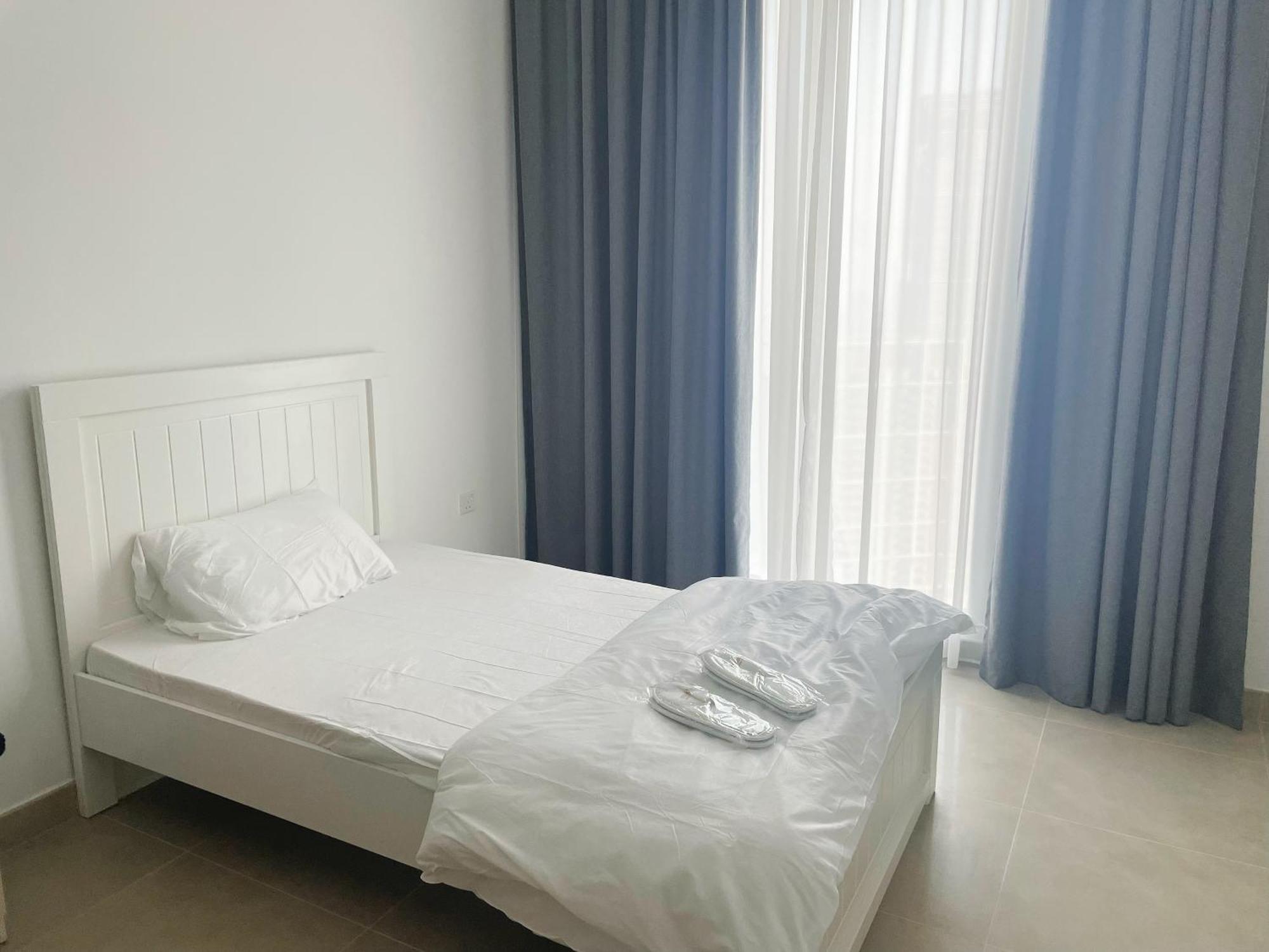 Creek 1-bedroom Apartment Dubai