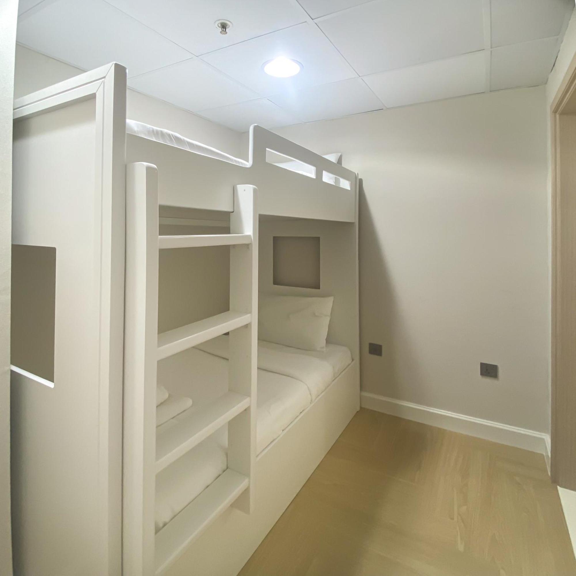 4 Bhk In Downtown With Iconic Burj Khalifa Views, 2 Minutes Walk To Dubai Mall Apartment *