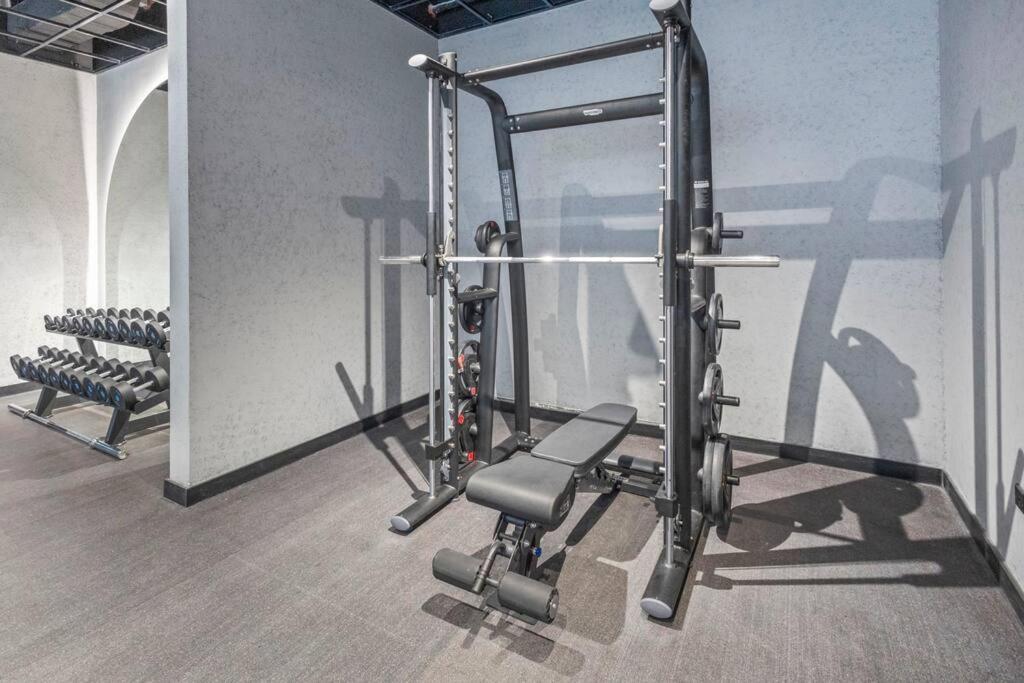 Apartment Sleek Brand New In Loci Jvc *