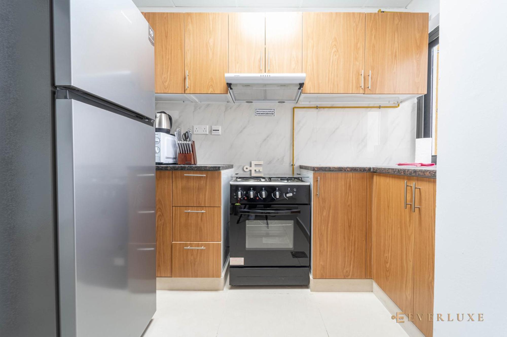 Everluxe 2-bed Apt In Al Karama With Terrace Apartment Dubai