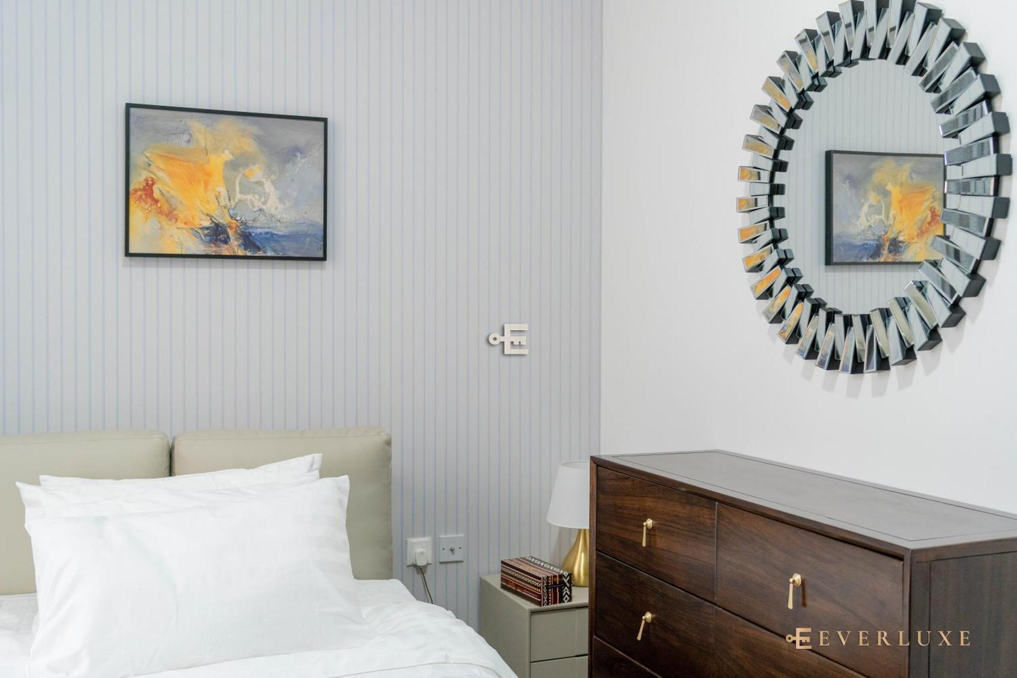 Everluxe 2-bed Apt In Al Karama With Terrace * Dubai