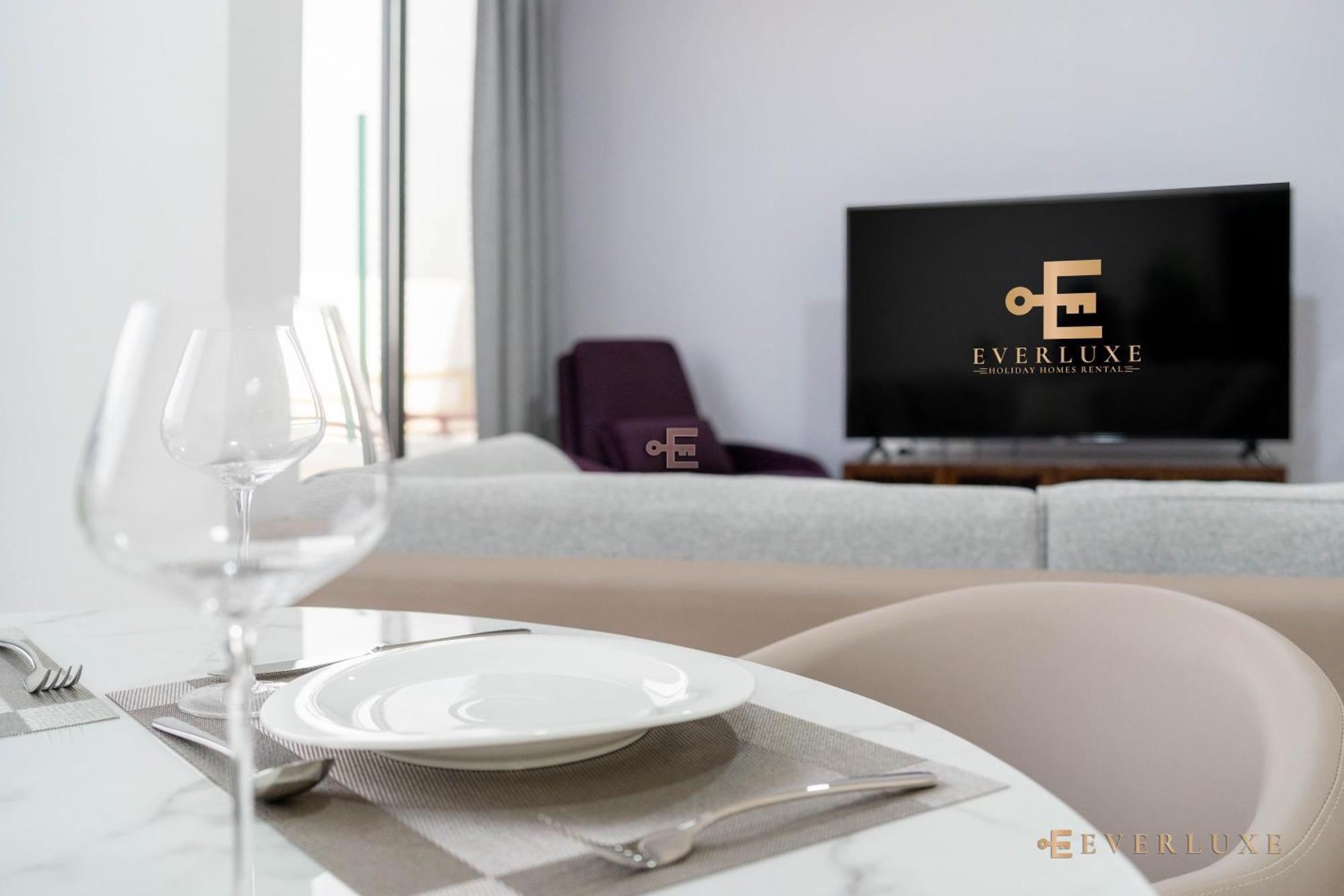 Everluxe 2-bed Apt In Al Karama With Terrace Apartment *