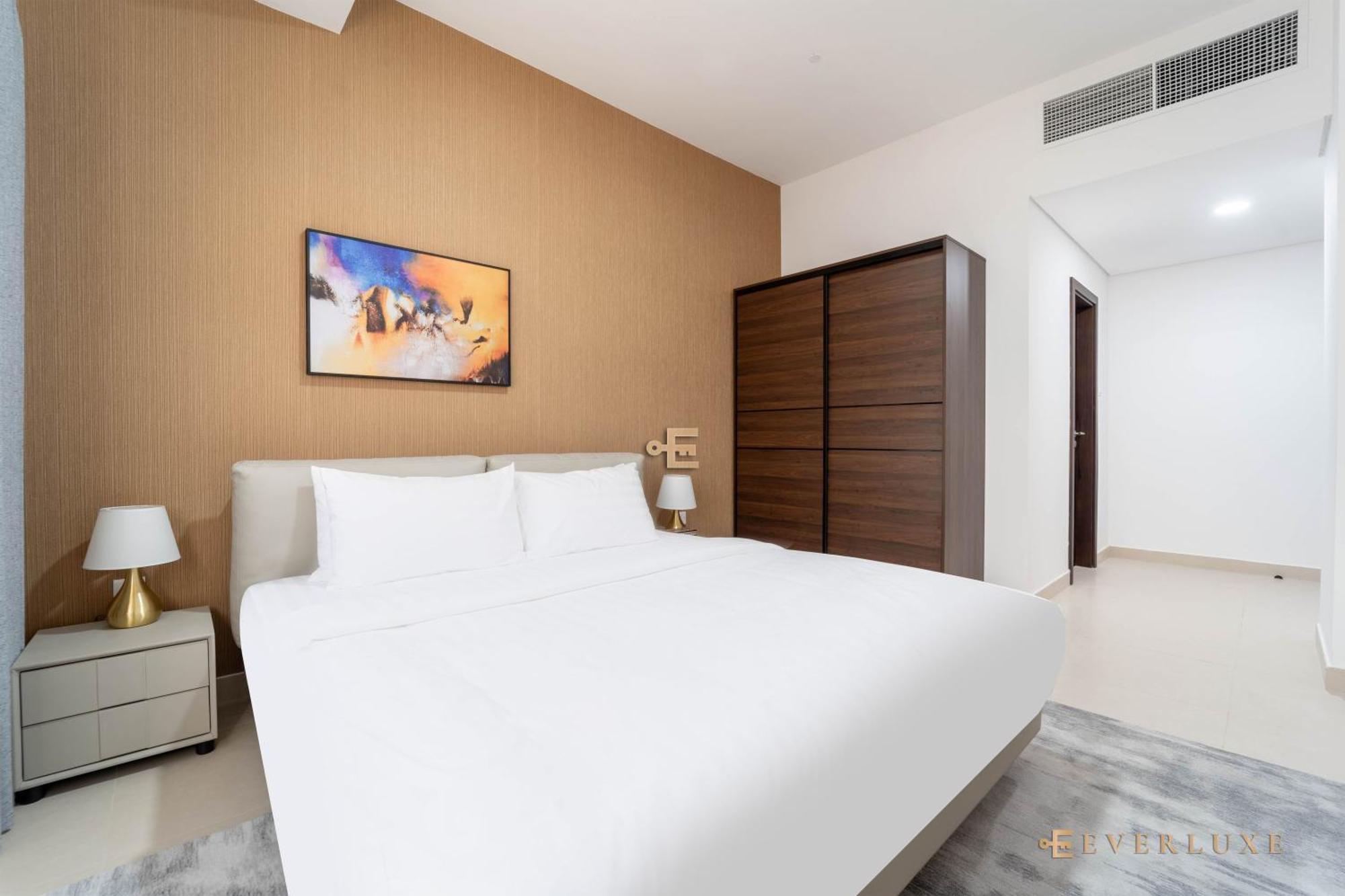 Everluxe 2-bed Apt In Al Karama With Terrace Dubai