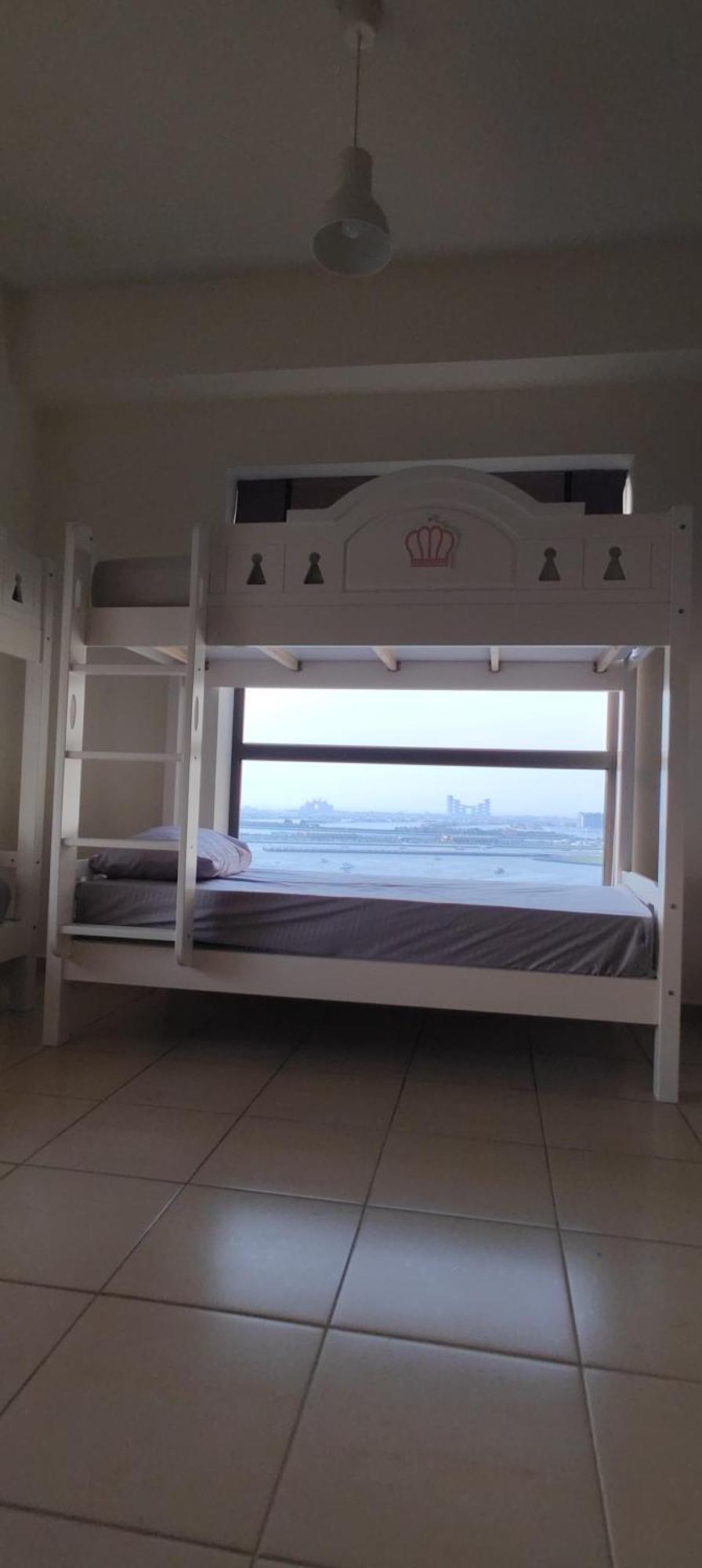 At The Sky Jbr Homestay Dubai