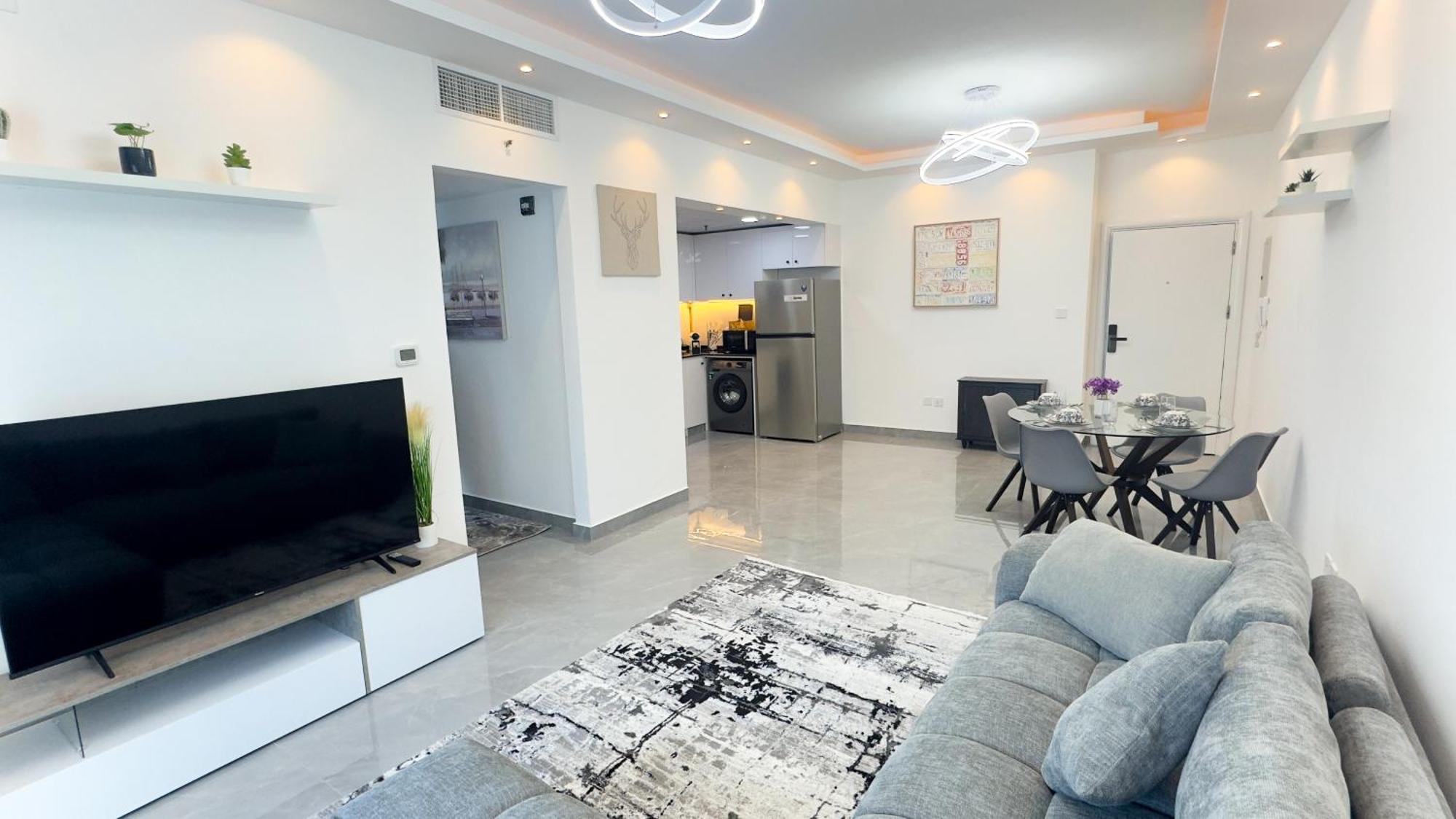 Marina- Cozy 2bhk