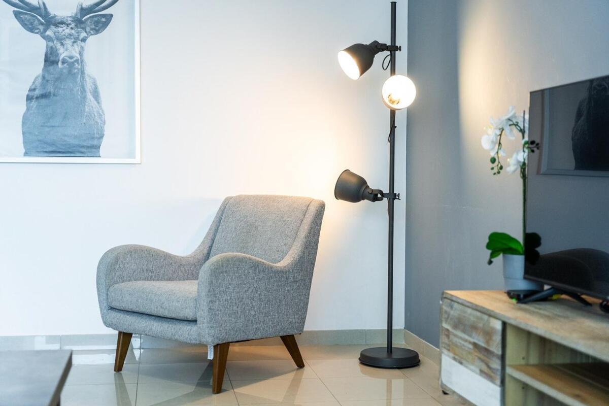 Charming Comfy 2-bedroom In Marina Apartment Dubai