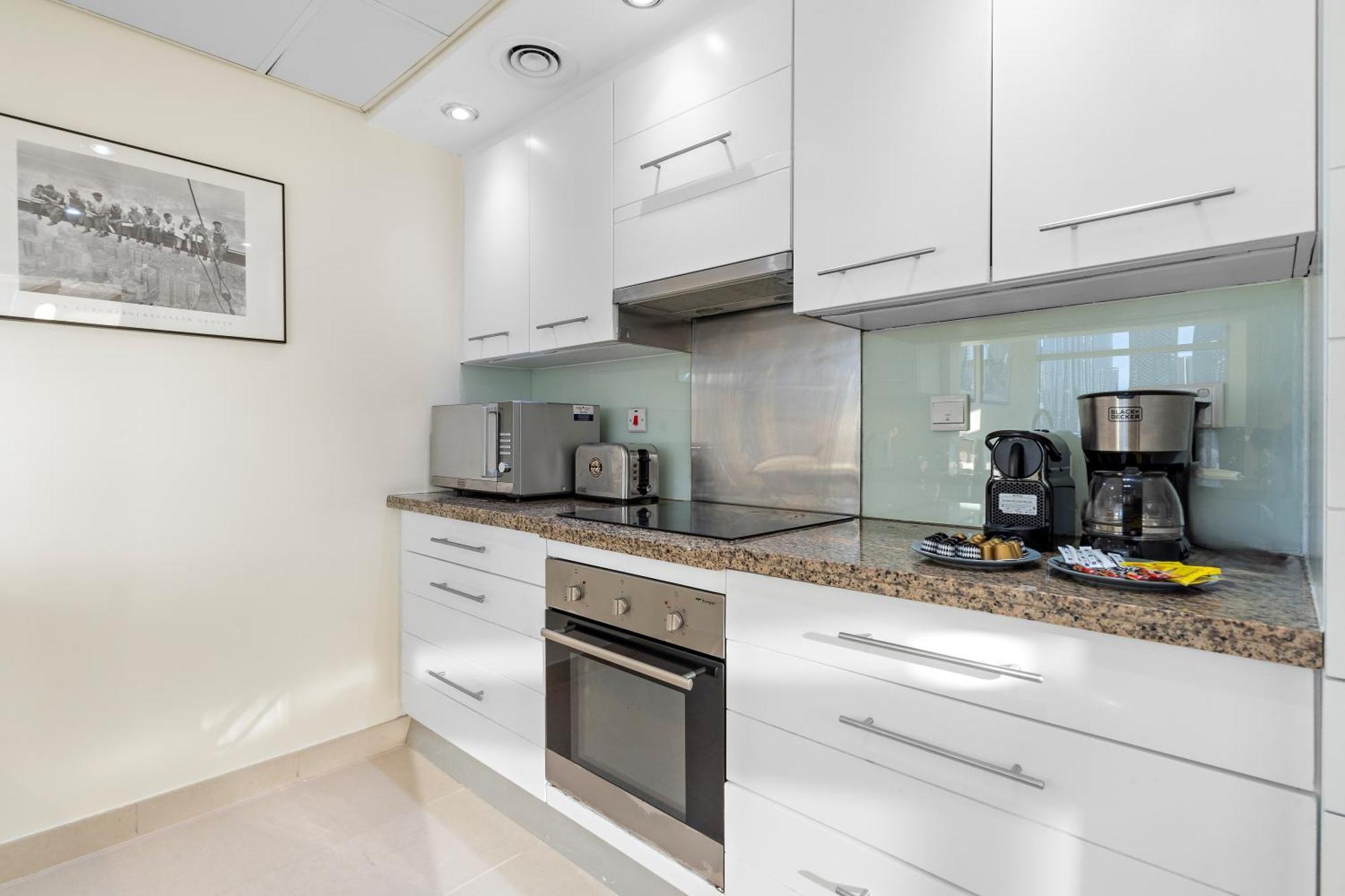 Prime 2br With Balcony & Full Burj Khalifa Views Dubai