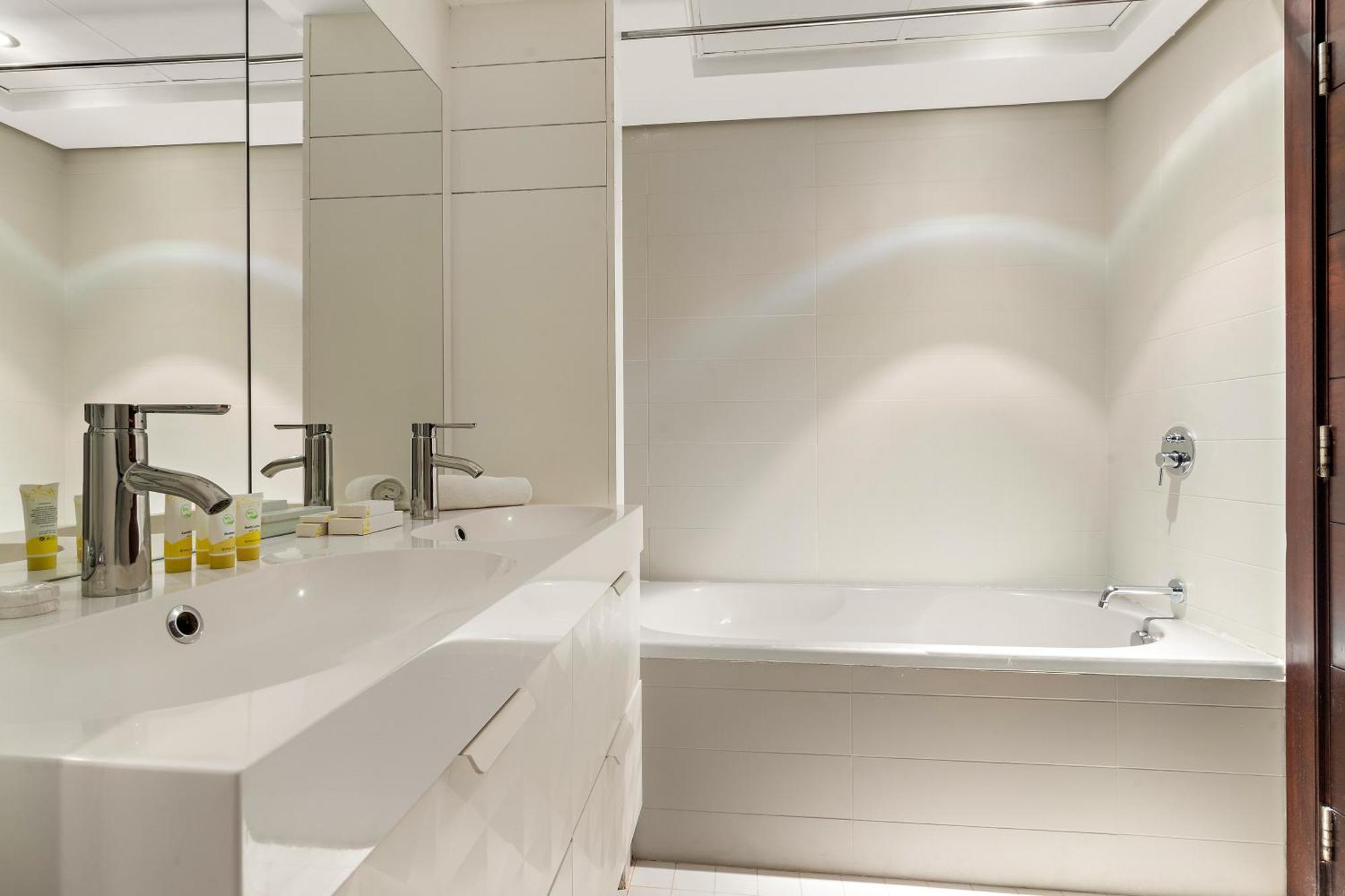 Prime 2br With Balcony & Full Burj Khalifa Views