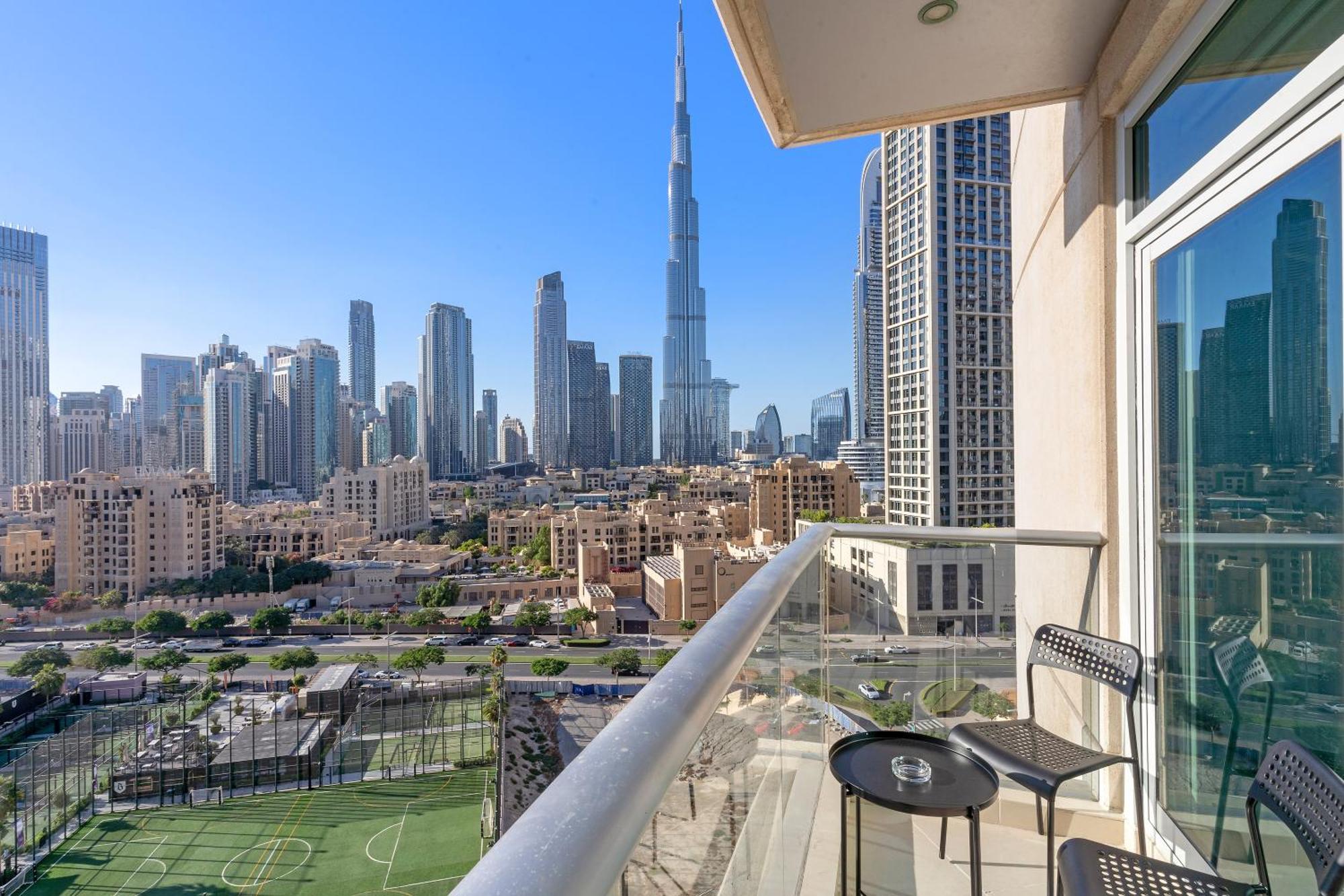 Prime 2br With Balcony & Full Burj Khalifa Views Dubai